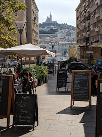 Atmosphère du Restaurant français Le Montmartre à Marseille - n°5