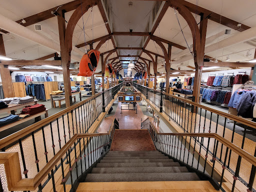  «L.L. Bean», reviews and photos, 8 Glen Rd, West Lebanon, NH 03784, USA