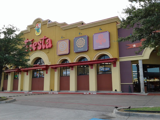 Grocery Store «Fiesta Mart Inc», reviews and photos, 3434 W Illinois Ave, Dallas, TX 75211, USA