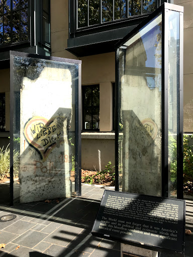 Historical Landmark «Berlin Wall», reviews and photos, 585 Franklin St, Mountain View, CA 94041, USA