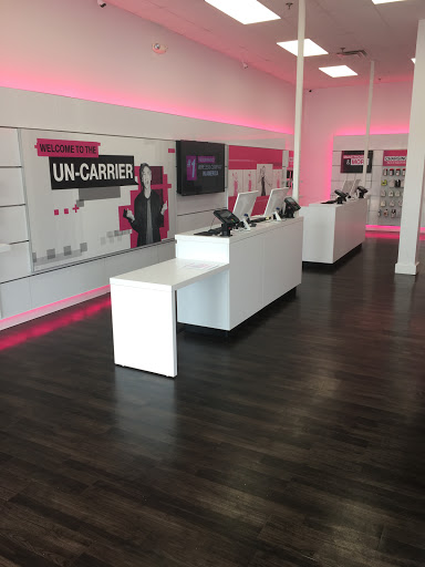 Cell Phone Store «T-Mobile», reviews and photos, 2539 Willowcreek Rd, Portage, IN 46368, USA