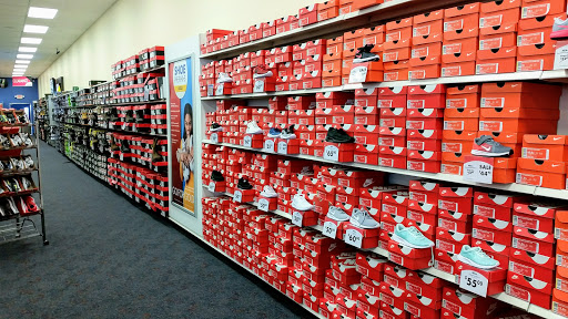 Shoe Store «Shoe Carnival», reviews and photos, 5530 E 82nd St, Castleton, IN 46250, USA