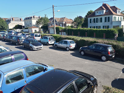 Parking de la gare à Tournan-en-Brie