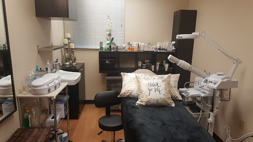 Facial Spa «Bliss Beauty DS», reviews and photos, 3936 E Chandler Blvd #116, Phoenix, AZ 85044, USA