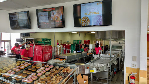 Bakery «Krispy Kreme Doughnuts», reviews and photos, 5318 W Irlo Bronson Memorial Hwy, Kissimmee, FL 34746, USA