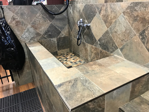 Pet Store «Pet Valu», reviews and photos, 725 River Rd, Edgewater, NJ 07020, USA