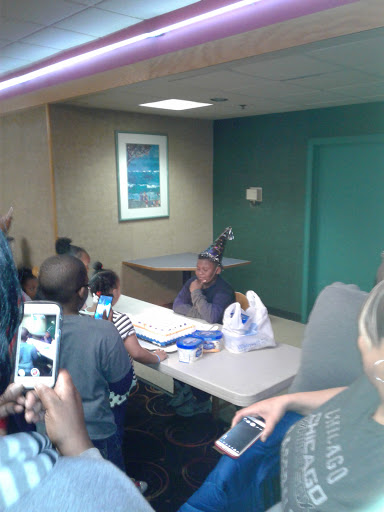 Bowling Alley «Burr Oak Bowl», reviews and photos, 3030 Burr Oak Ave, Blue Island, IL 60406, USA