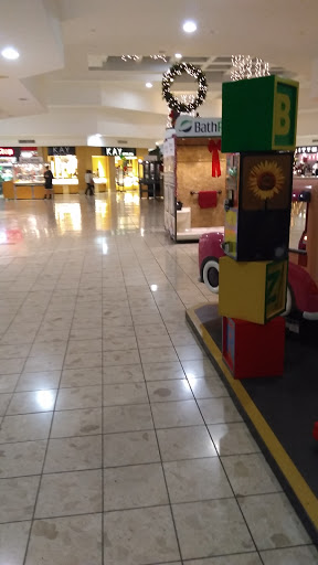 Shopping Mall «TownMall of Westminster», reviews and photos, 400 N Center St, Westminster, MD 21157, USA