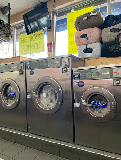 Laundromat «Community Laundry Center», reviews and photos, 828 Lafayette Ave, Brooklyn, NY 11221, USA