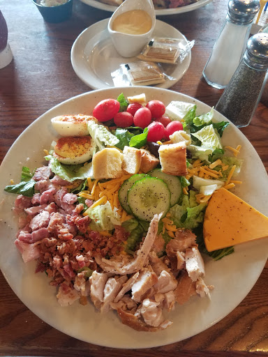 American Restaurant «Cracker Barrel Old Country Store», reviews and photos, 1162 Wayne Ave, Chambersburg, PA 17202, USA