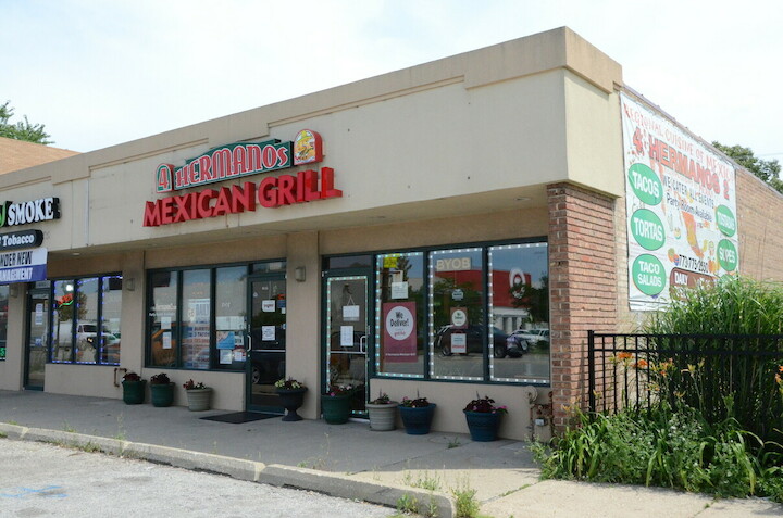 4 Hermanos Mexican Grill 60646