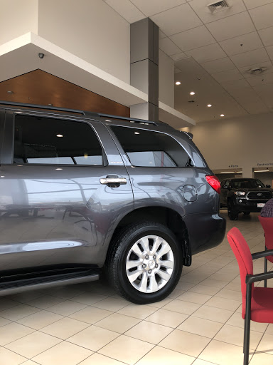 Car Dealer «Colonial Toyota», reviews and photos, 550 George Washington Hwy, Smithfield, RI 02917, USA