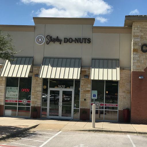 Restaurant «Shipley Do-nuts Lake Travis», reviews and photos, 3620 Ranch Rd 620 S #100, Bee Cave, TX 78738, USA