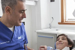 Studio Dentistico Dr. Domenico Virde - Odontoiatra Implantologo Parodontologo image
