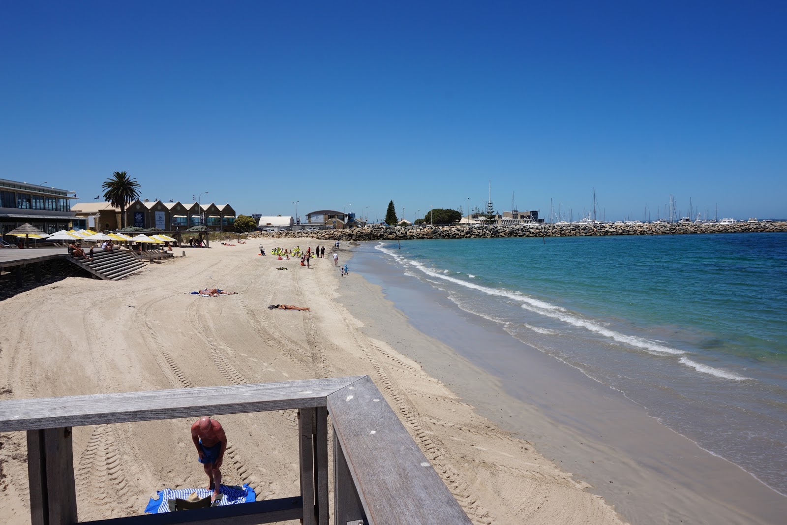 Bathers Beach'in fotoğrafı geniş plaj ile birlikte