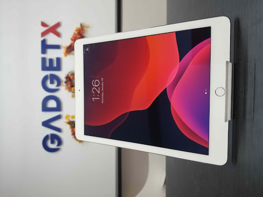 Phone Repair Service «Gadget MD- Cell Phone Repair», reviews and photos, 11660 Westheimer Rd #111, Houston, TX 77077, USA