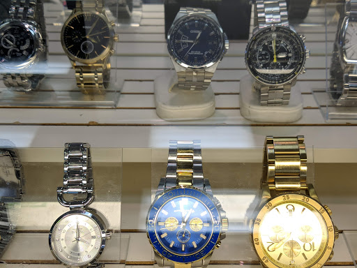 Check Cashing Service «SuperPawn», reviews and photos, 2646 W Horizon Ridge Pkwy, Henderson, NV 89052, USA