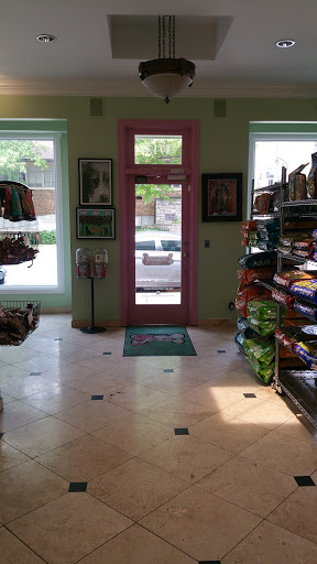 Pet Groomer «Doggie Style Bowtique», reviews and photos, 1713 Westport Rd, Kansas City, MO 64111, USA