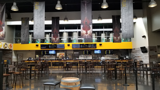 Shopping Mall «Merle Hay Mall», reviews and photos, 3800 Merle Hay Rd, Des Moines, IA 50310, USA