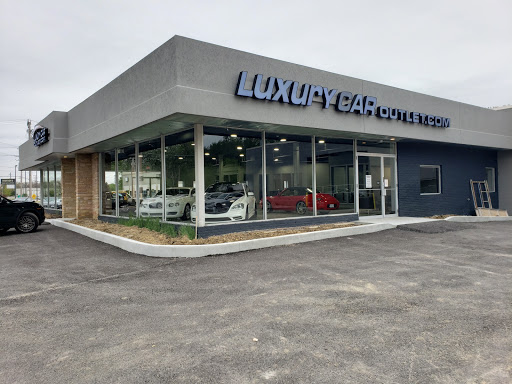 LUXURY CAR OUTLET, 751 W Roosevelt Rd, Lombard, IL 60106, USA, 