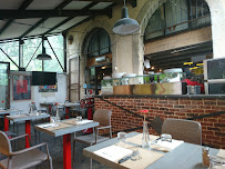 Atmosphère du Restaurant italien BASTA COSI à Villeneuve-lès-Avignon - n°1