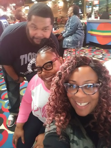 Bowling Alley «Roosevelt Lanes Recreation», reviews and photos, 6701 Roosevelt Ave, Allen Park, MI 48101, USA