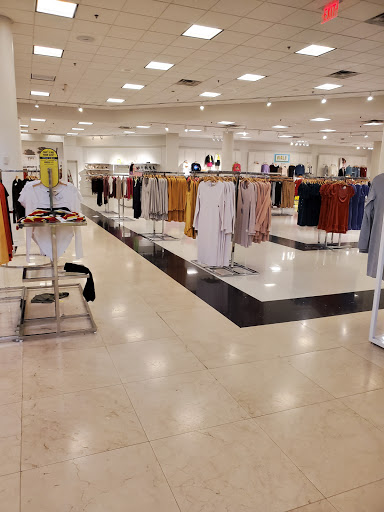 Clothing Store «Forever 21», reviews and photos, 10306 Southside Blvd, Jacksonville, FL 32256, USA