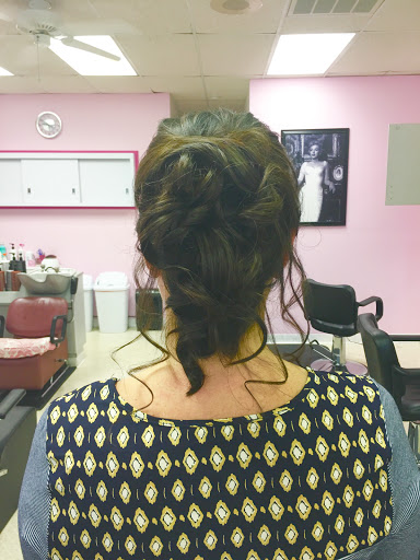 Hair Salon «Glitter Hair Salon and Day Spa», reviews and photos, 287 Rock Cliff Dr, Martinsburg, WV 25401, USA
