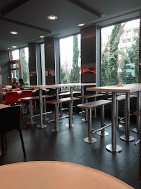 Atmosphère du Restaurant KFC Grenoble St-Martin-D'Hères à Saint-Martin-d'Hères - n°12