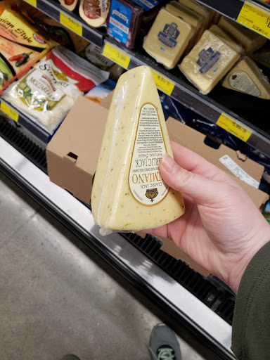 Supermarket «Grocery Outlet Bargain Market», reviews and photos, 14800 SE Sunnyside Rd, Happy Valley, OR 97015, USA