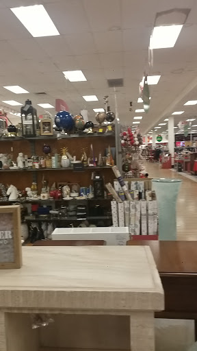 Department Store «T.J. Maxx», reviews and photos, 865 Bridgeport Ave, Shelton, CT 06484, USA