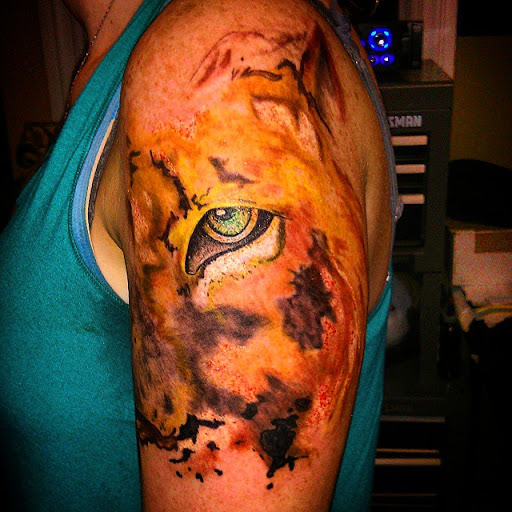 Tattoo Shop «Righteous Tattoo», reviews and photos, 2371 Manchester Rd, Akron, OH 44314, USA