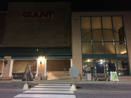 Grocery Store «Giant Food Stores», reviews and photos, 50 Wynnewood Rd, Wynnewood, PA 19096, USA