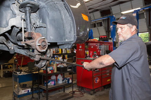 Auto Repair Shop «Juke Auto», reviews and photos, 924 Shady Ln, Austin, TX 78702, USA