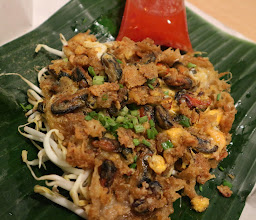 Grandma Pen Pad Thai photo