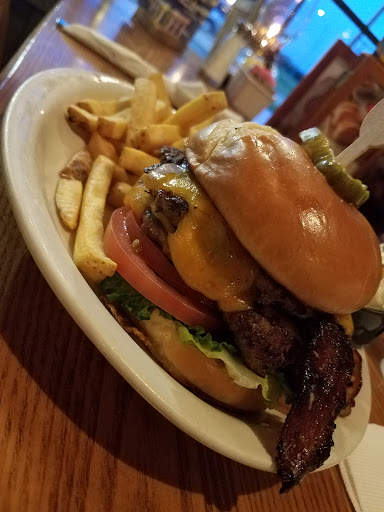 American Restaurant «Cracker Barrel Old Country Store», reviews and photos, 40 Frontage Rd, Lafayette, IN 47905, USA