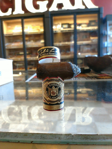 Tobacco Shop «Federal Cigar», reviews and photos, 284 Central Ave, Dover, NH 03820, USA