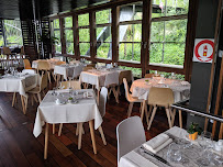 Atmosphère du Restaurant L'avant Seine à Épinay-sur-Seine - n°17