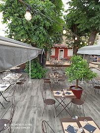 Atmosphère du Restaurant Les Jardins de Saint Didier à Saint-Didier-au-Mont-d'Or - n°3