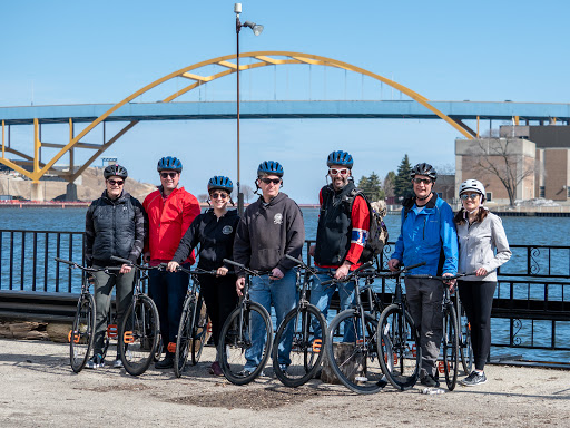 Milwaukee By Bike - Bike Tours and Rentals
