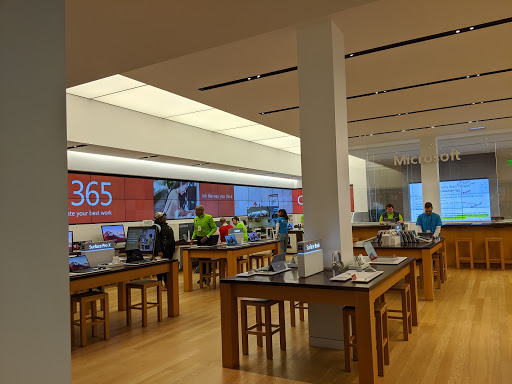 Computer Store «Microsoft Store - The Fashion Centre at Pentagon City», reviews and photos, 1100 S Hayes St G04A, Arlington, VA 22202, USA