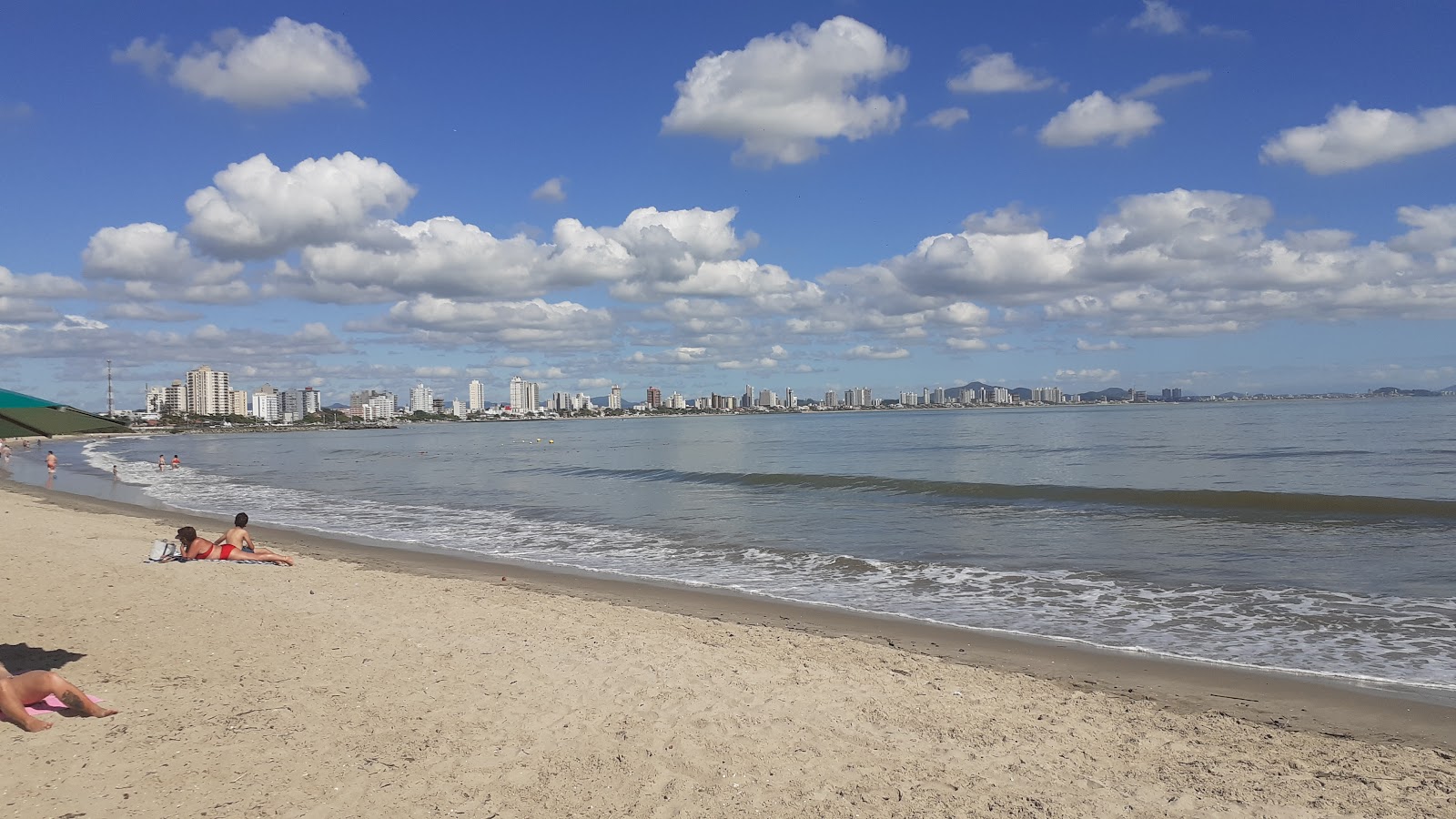Alegre Penha Plajı'in fotoğrafı - Çocuklu aile gezginleri için önerilir
