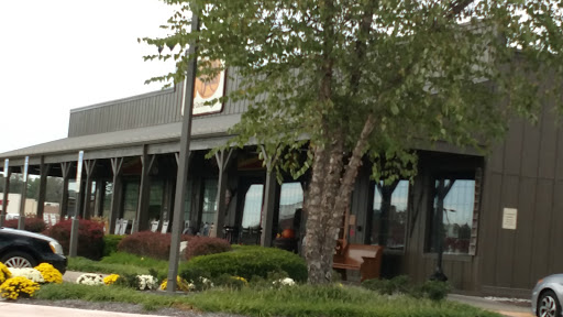 American Restaurant «Cracker Barrel Old Country Store», reviews and photos, 475 Rivers Edge Dr, Milford, OH 45150, USA