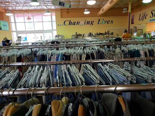 Thrift Store «Goodwill West Palm Beach/South Dixie Store & Donation Center», reviews and photos