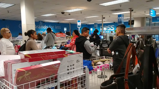 Clothing Store «Ross Dress for Less», reviews and photos, 100 S Biscayne Blvd, Miami, FL 33131, USA