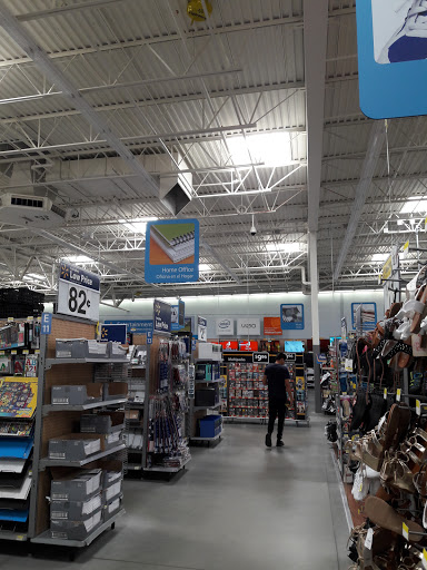 Department Store «Walmart Supercenter», reviews and photos, 530 Woollomes Ave, Delano, CA 93215, USA