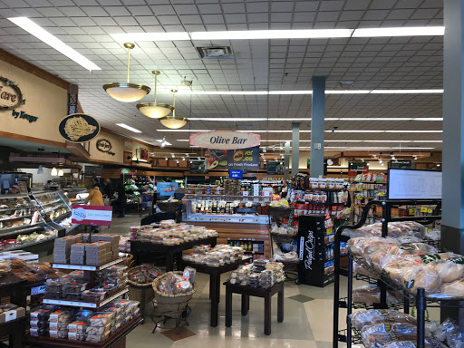 Grocery Store «Kroger Fresh Fare», reviews and photos, 8999 Macomb St, Grosse Ile Township, MI 48138, USA