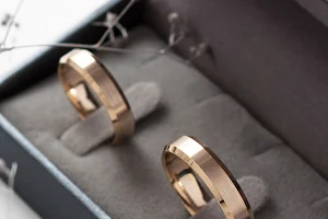 UAB "Hermis" - Juvelyriniai dirbiniai, vestuviniai žiedai, sužadėtuvių žiedai, rankų darbo juvelyrika. image