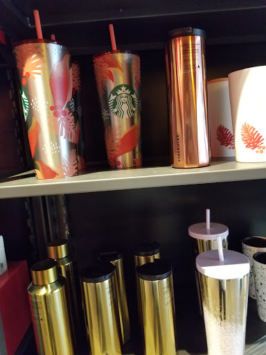 Shopping Mall «Hastings Village», reviews and photos, E Foothill Blvd, Pasadena, CA 91107, USA