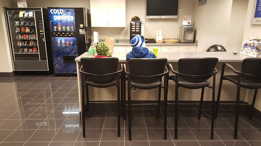 Hyundai Dealer «Knauz Hyundai», reviews and photos, 775 Rockland Rd, Lake Bluff, IL 60044, USA